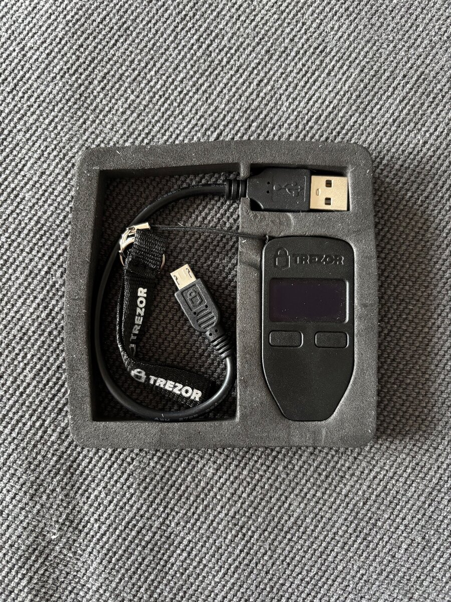 Trezor Model One - nový, nepoužitý
