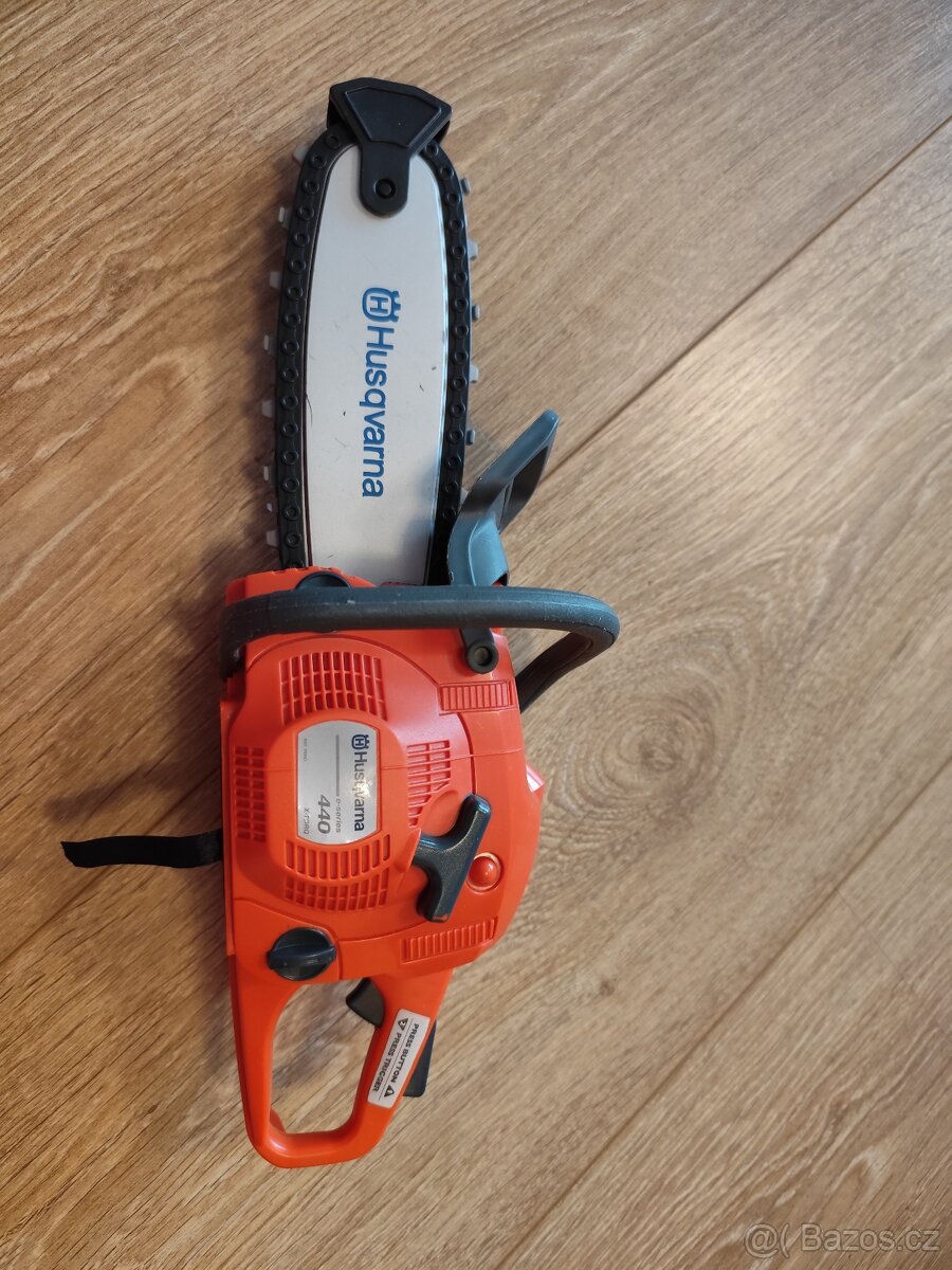 Dětská pila Husqvarna