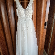 Ivory svatební šaty