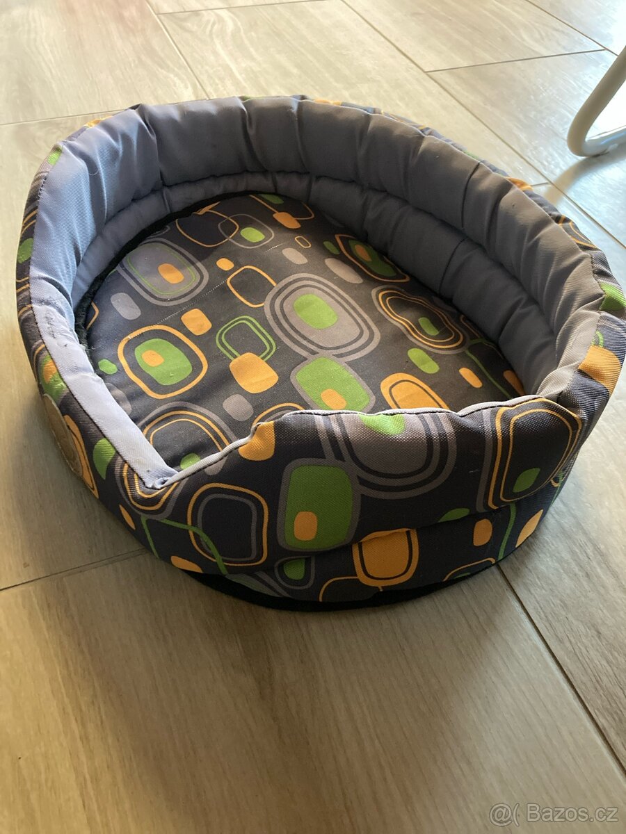 Pelíšek pro menšího psa