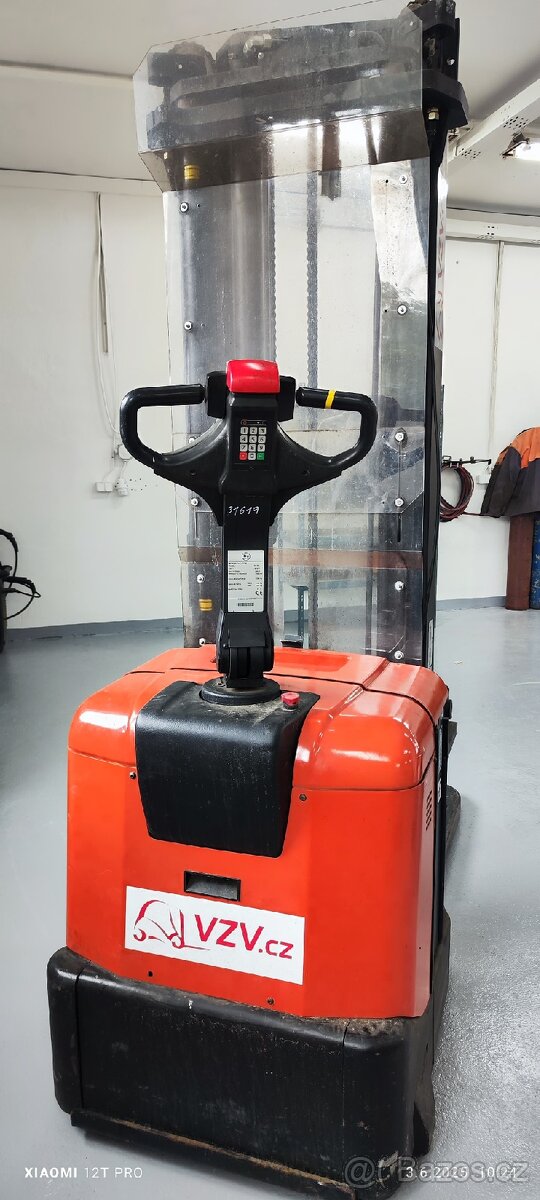 Průmyslový vozík spe 160