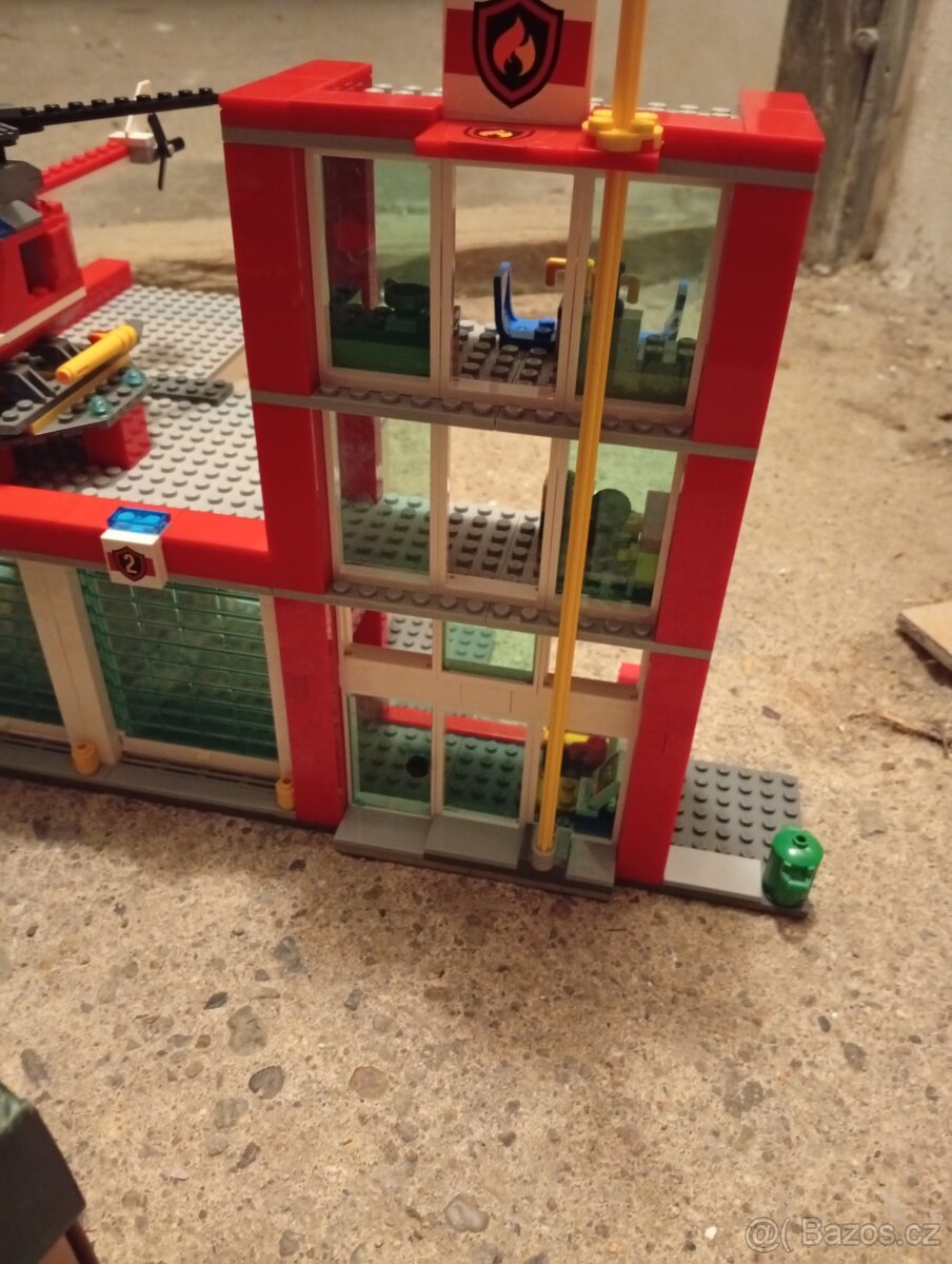 Lego hasičská zbrojnice