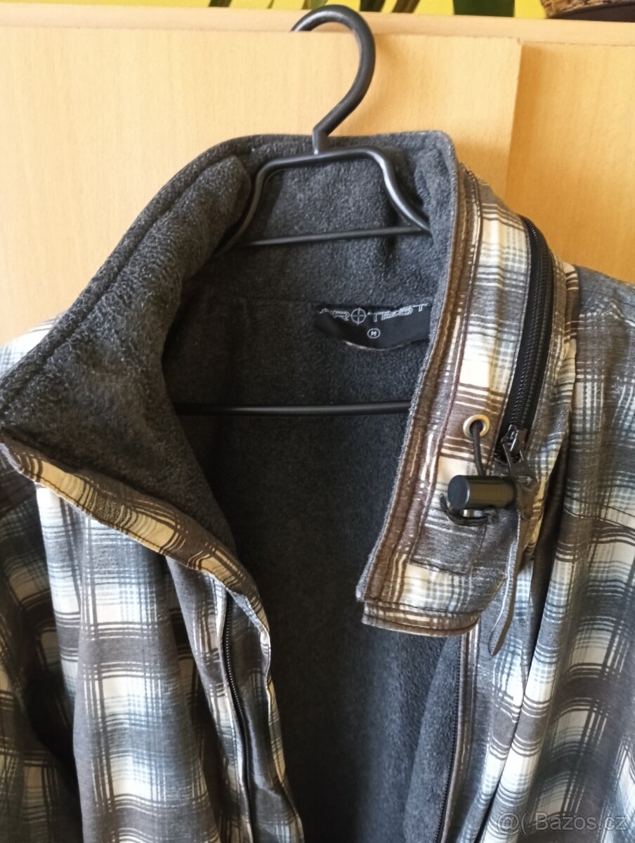 Bunda na zimní sporty