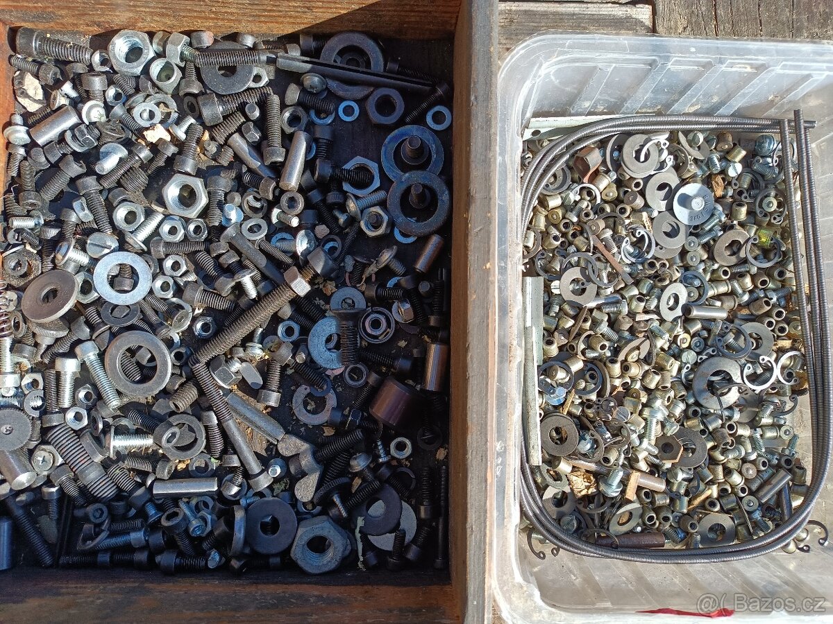 Šrouby, matice a jiné