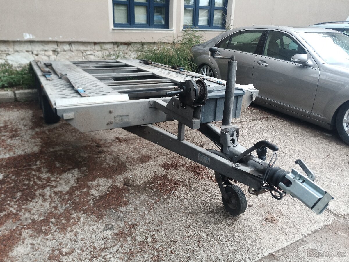 Vozik 2,7t. 2x náprvy