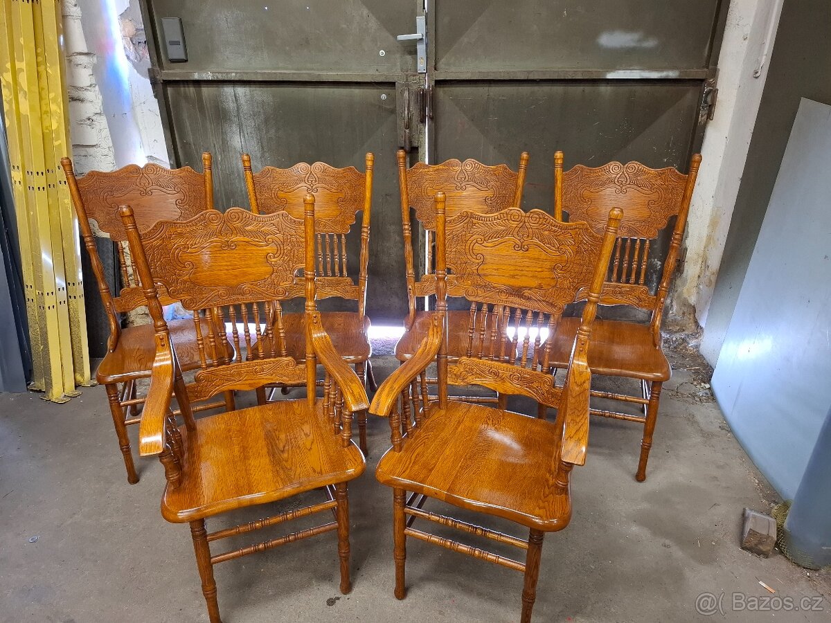 Krásný dubový set židlí 4+2