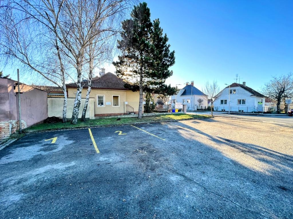 Parkovací stání ul. Brněnská, Mikulov