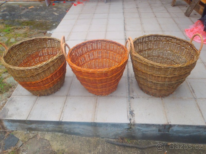 ručně pletené košíky