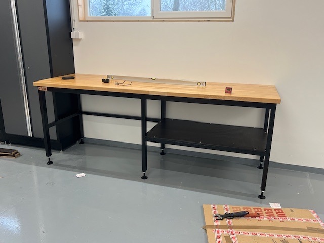 Dílenský ponk pracovní stůl Bizon 2000x700x890mm