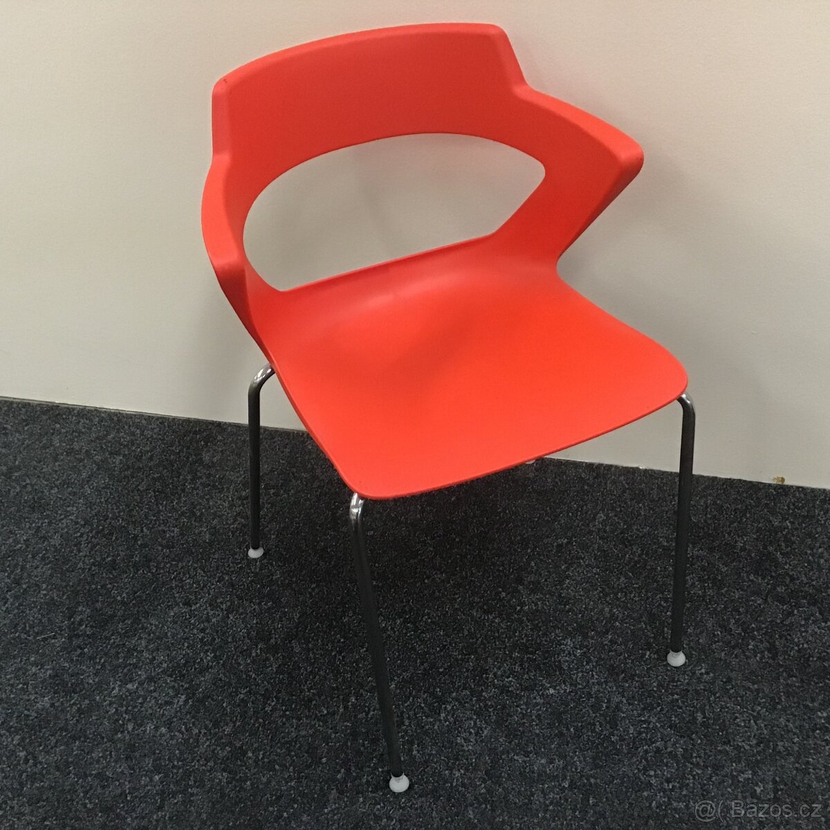 plastová židle AOKI