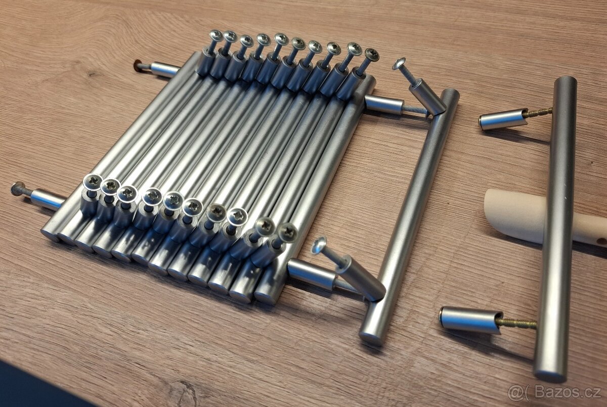 Nerezová madla 14 kusů