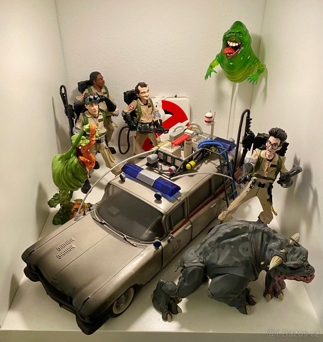 Ghostbusters + ECTO 1