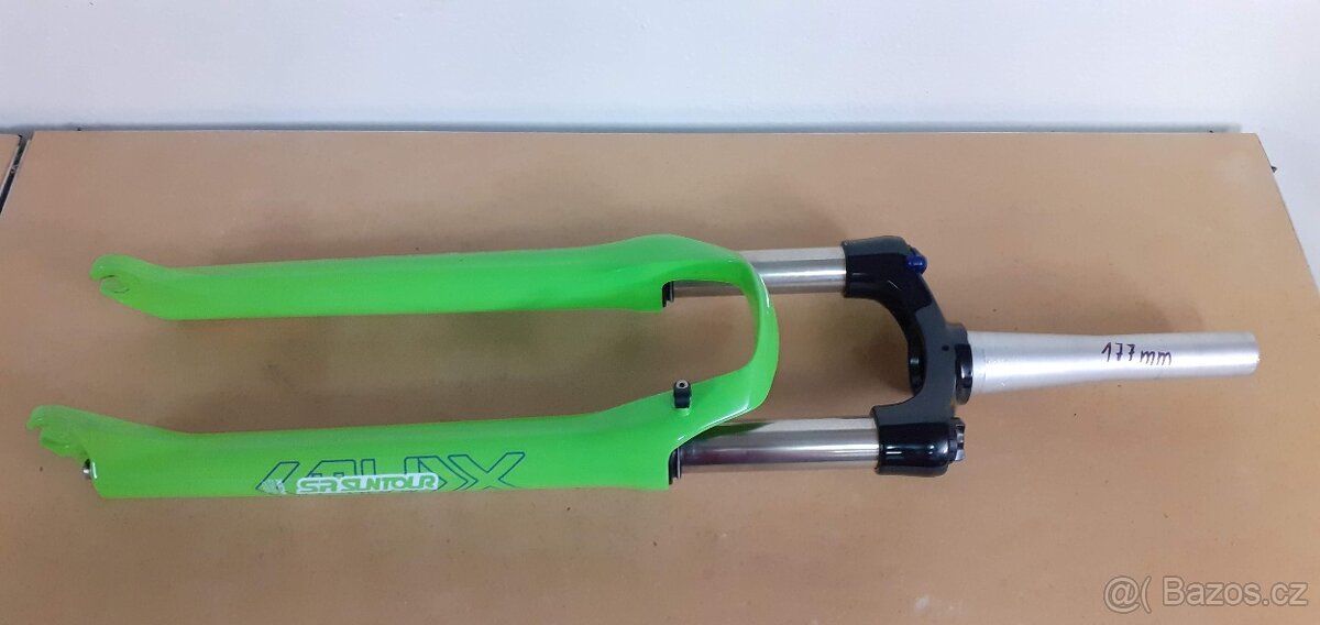 Odpružená vidlice SR SUNTOUR 29"