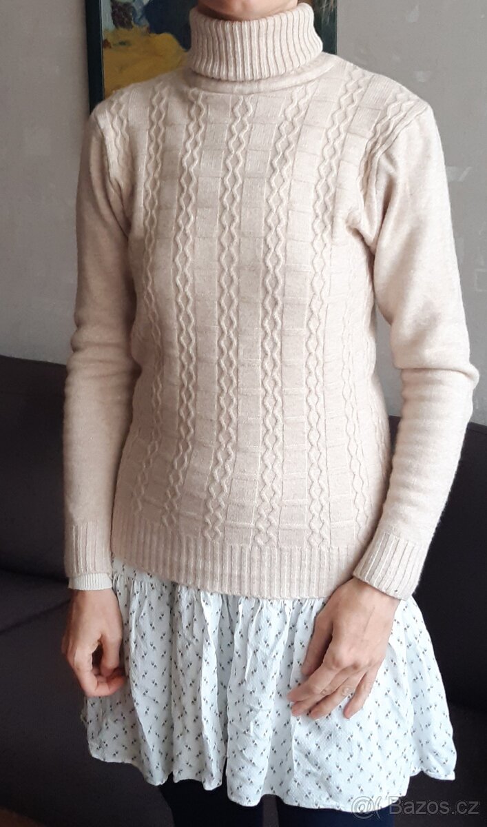 Béžový svetr M/L s copánky Chicoree