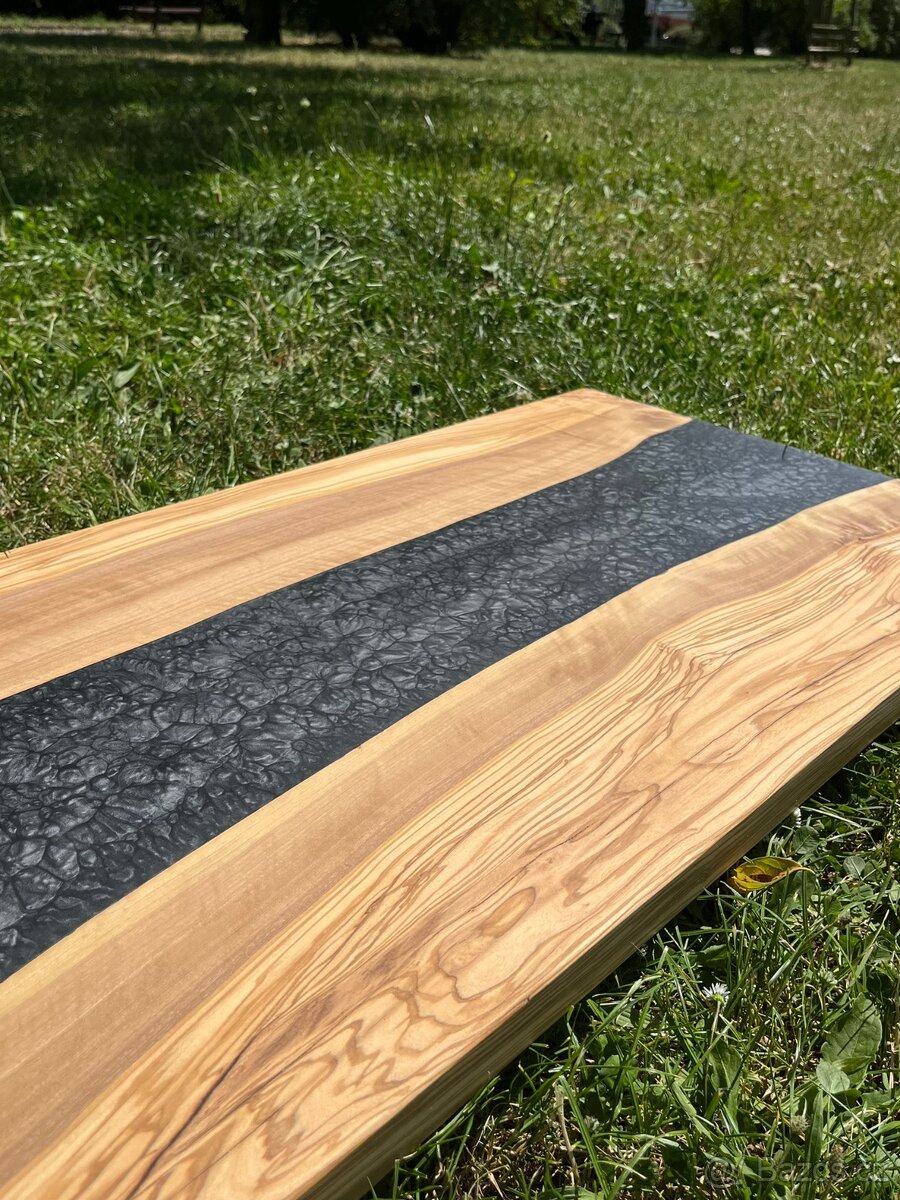 Stolová deska - oliva a epoxyd