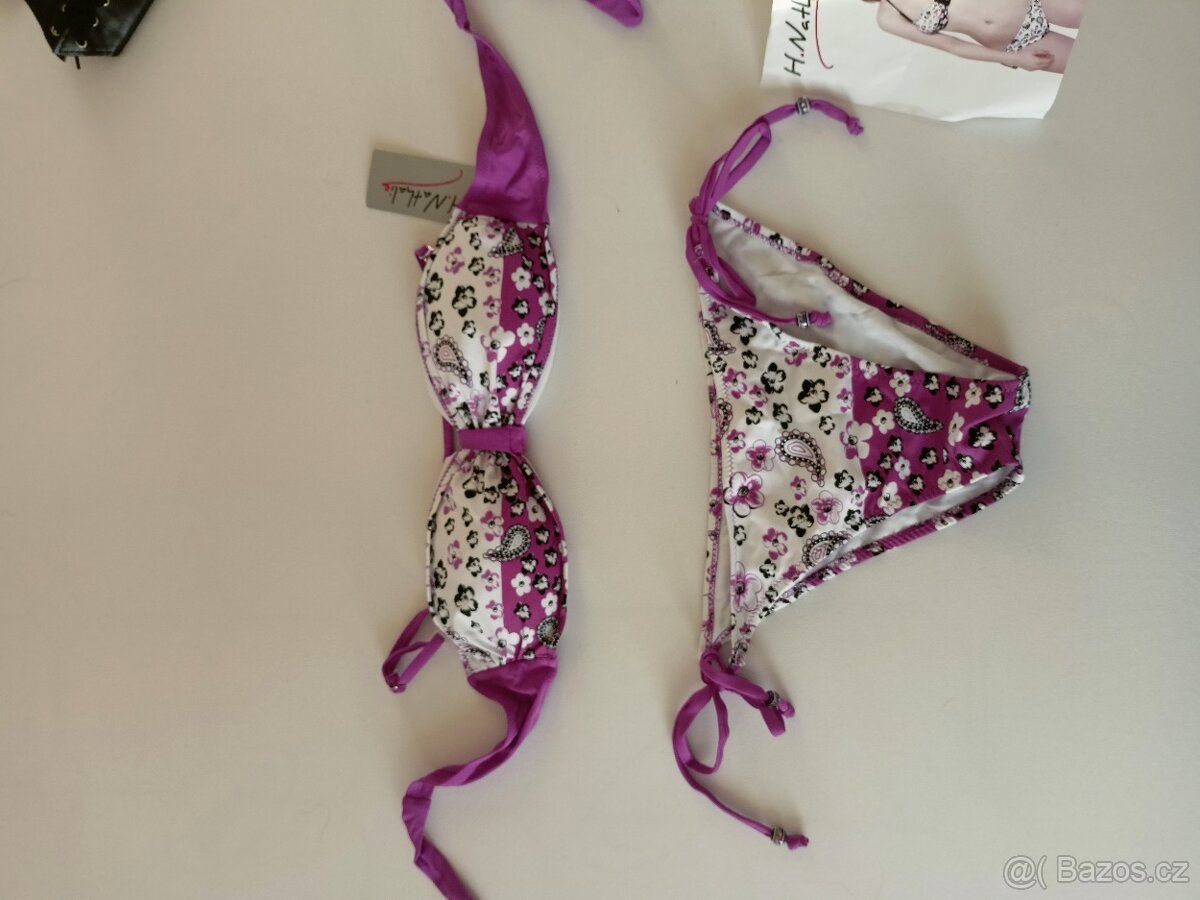 Dámské plavky - rezervace