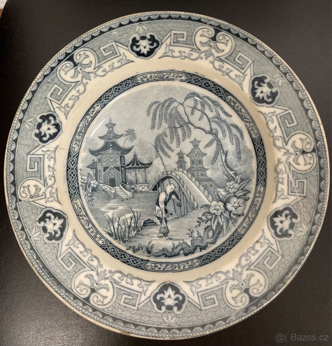 Stary talir s japonským motivem znaceny