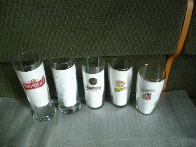 Prodám pivní sklo sklenice půllitry třetinky