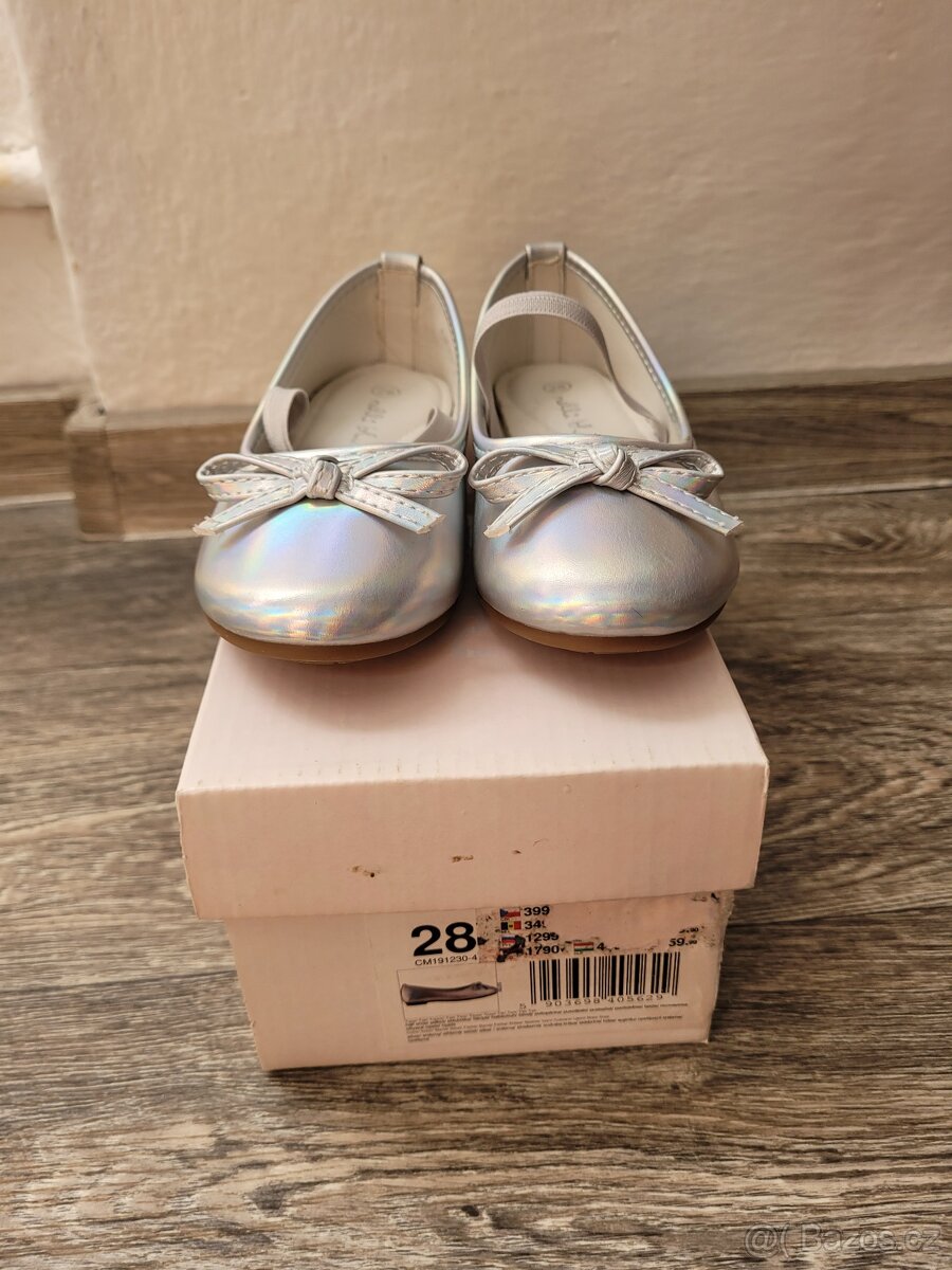 Nové, nenošené dětské stříbrné balerínky, vel. 28