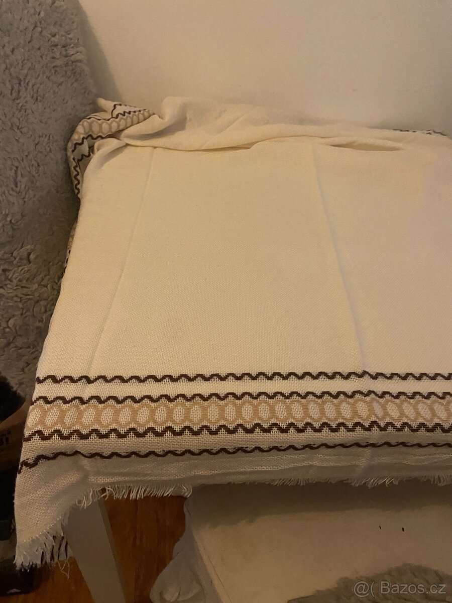 Ubrusy na chalupu