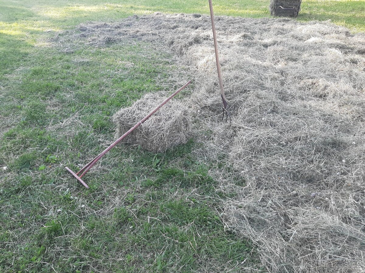 Sláma malé balíky