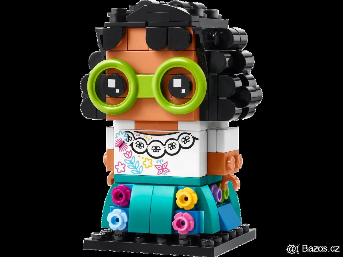 Prodám lego 40753 Mirabel Madrigalová