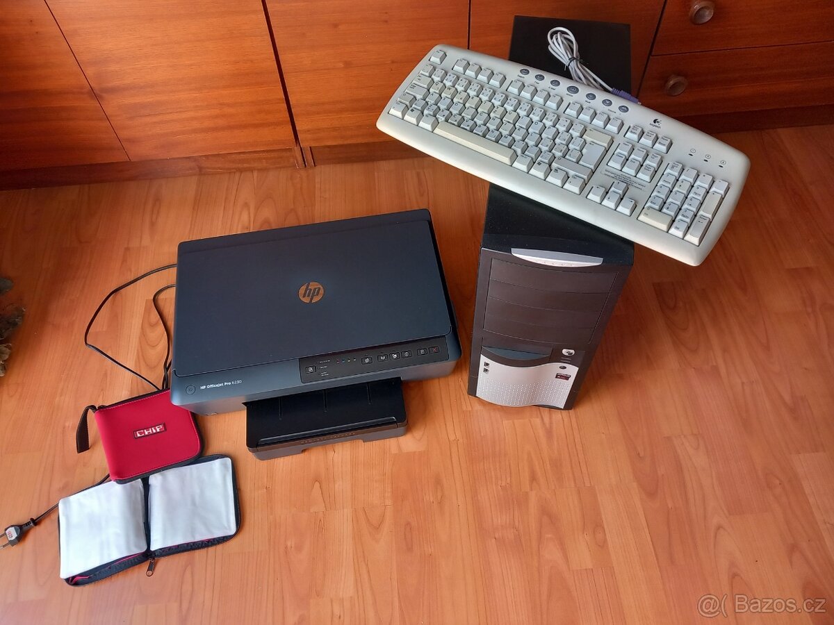 PC - skříň, klávesnice, tiskárna