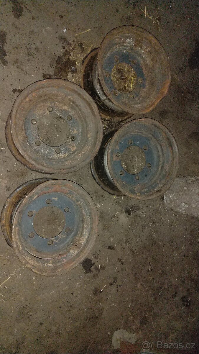 Disky 9x15,3 z UNC Lotus 750