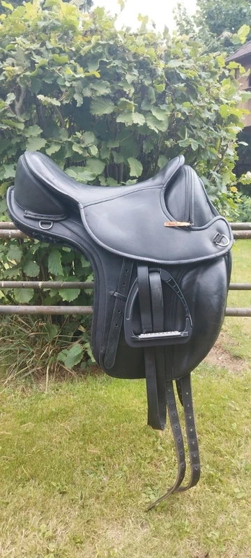 Bezkostrové sedlo Barefoot