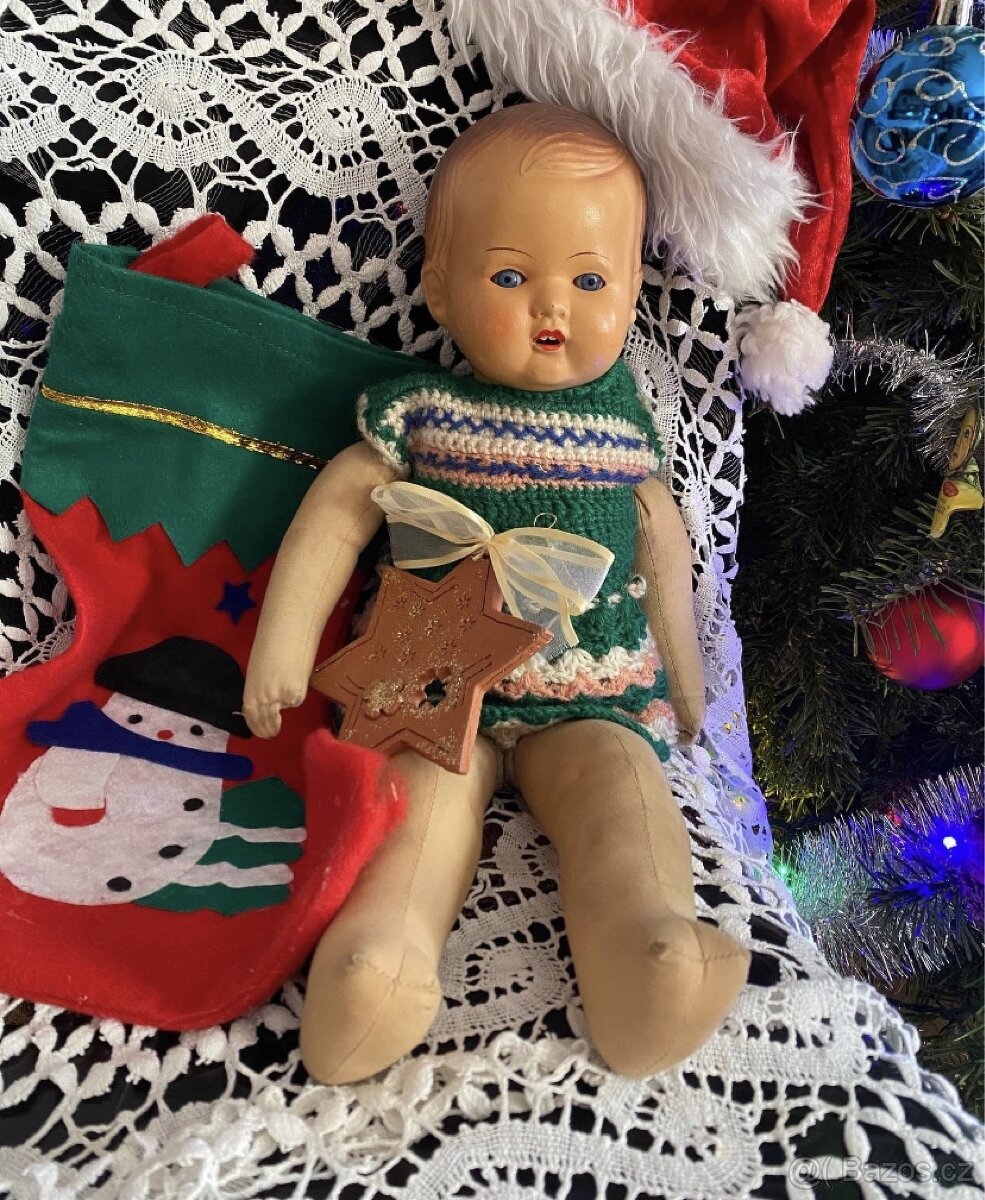 Starožitná panenka