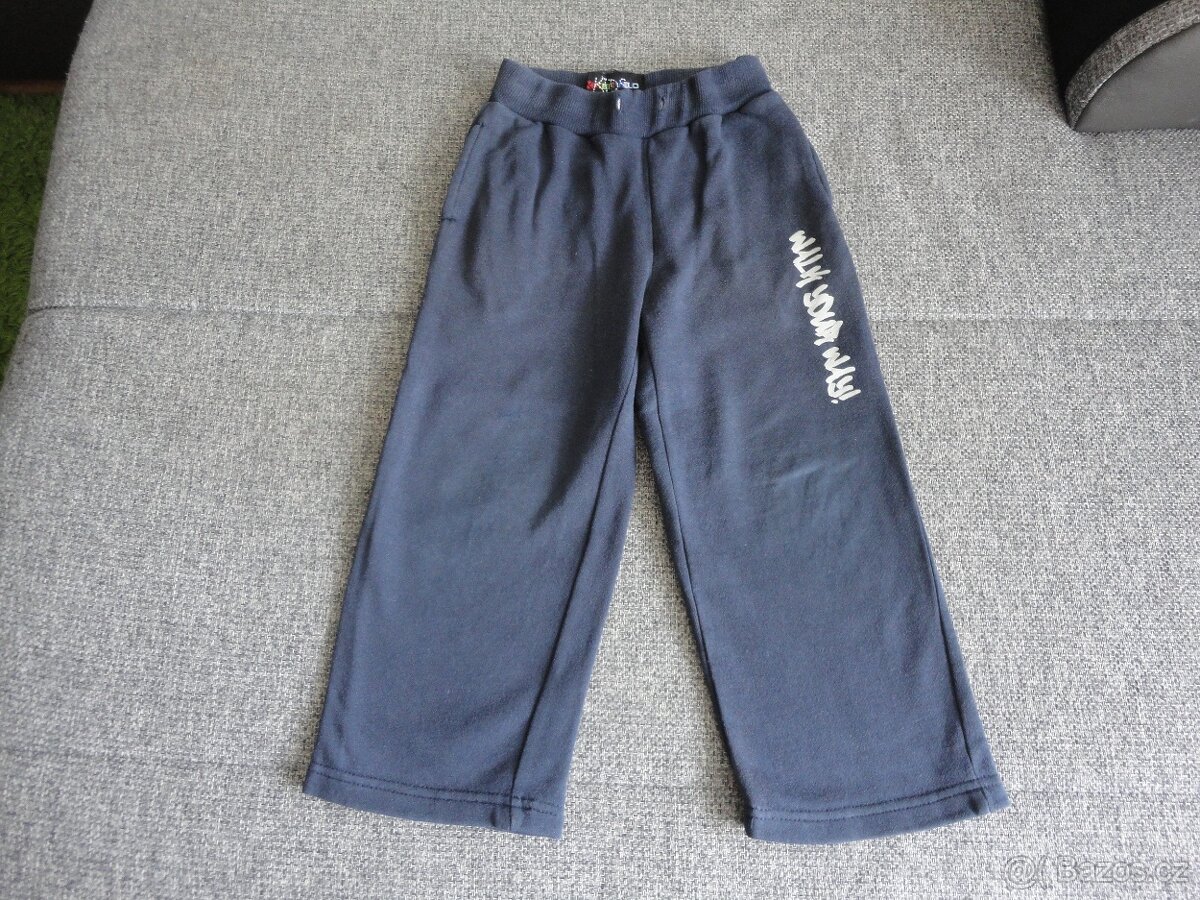 Tepláčky - tm. modré, zn. Kenvelo, vel. 4-5Y