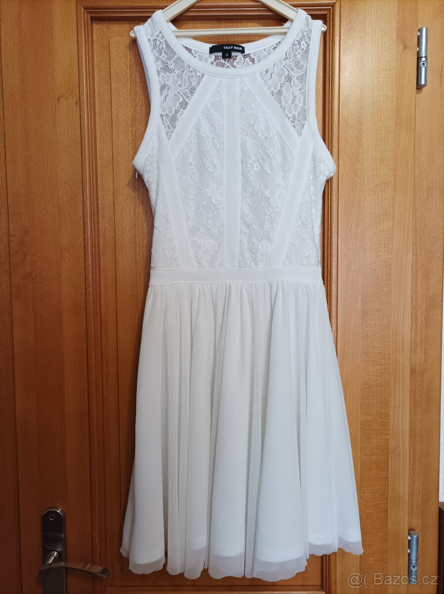 Dívčí společenské šaty