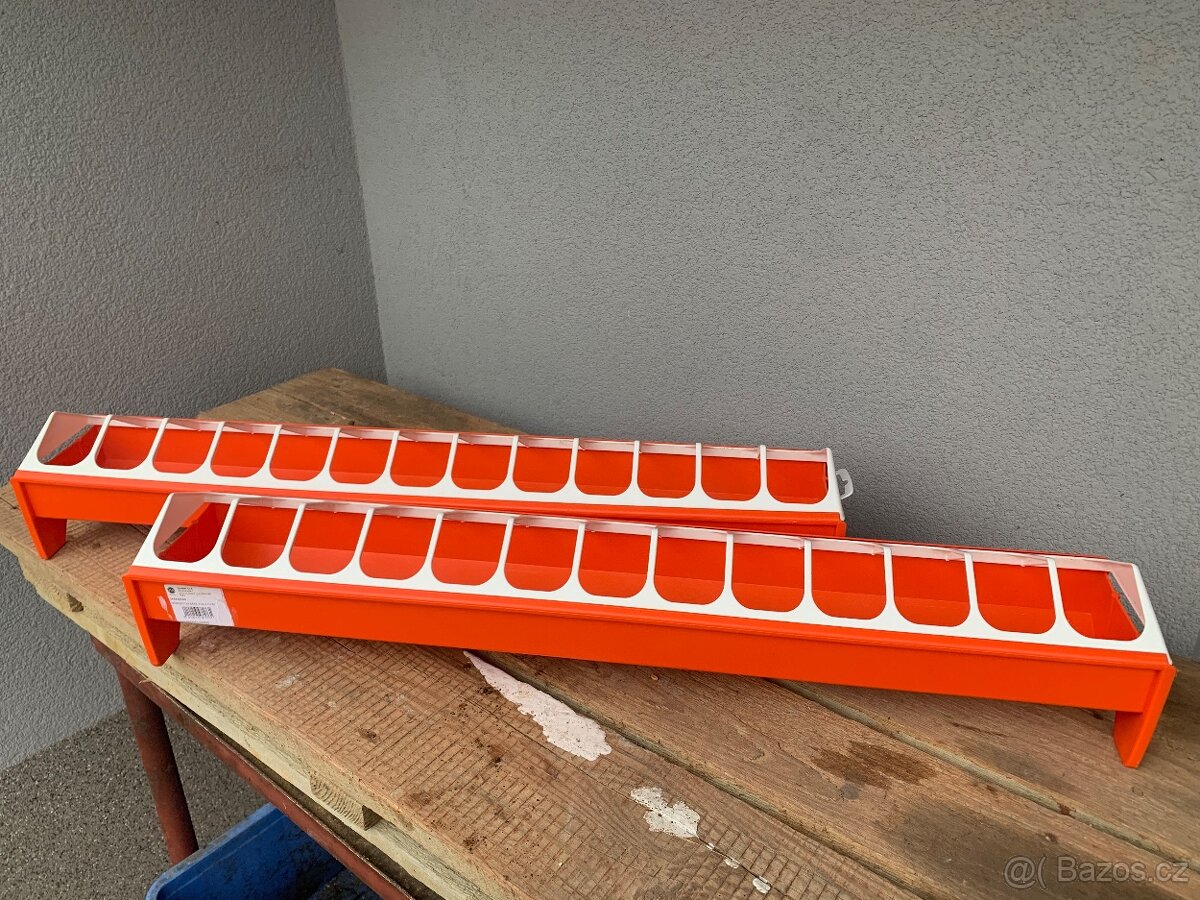 KRMÍTKO, KORYTO NA ZRNÍ PRO SLEPICE ATP.