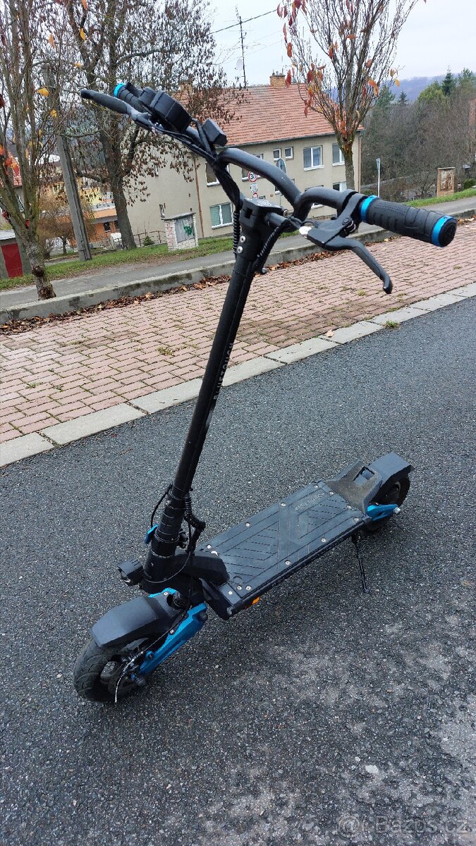 Elektrokoloběžka bluetouch bt1000