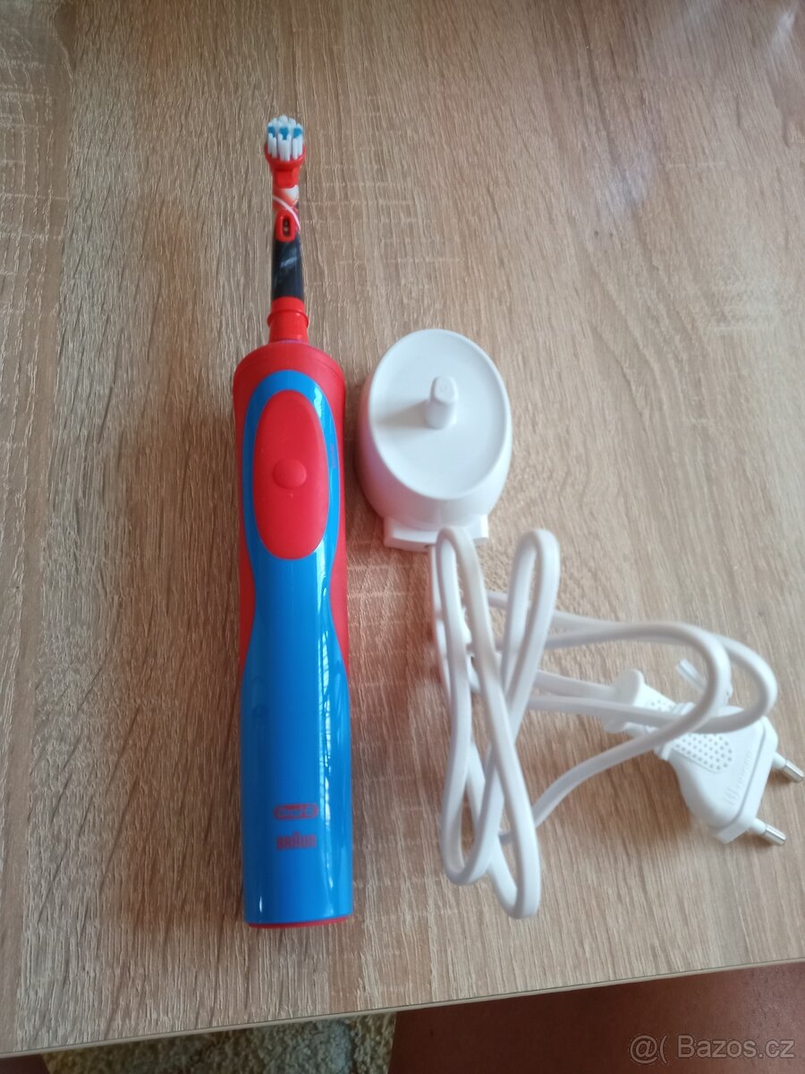 Prodám dětský elektrický kartáček.