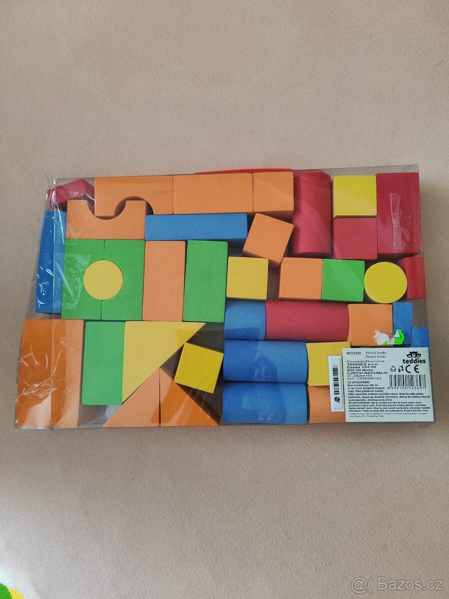 Pěnové kostky, Dřevěné kostky