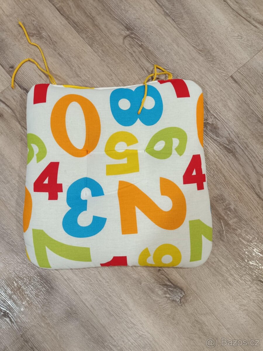 Podsedák na židli 50x50 cm