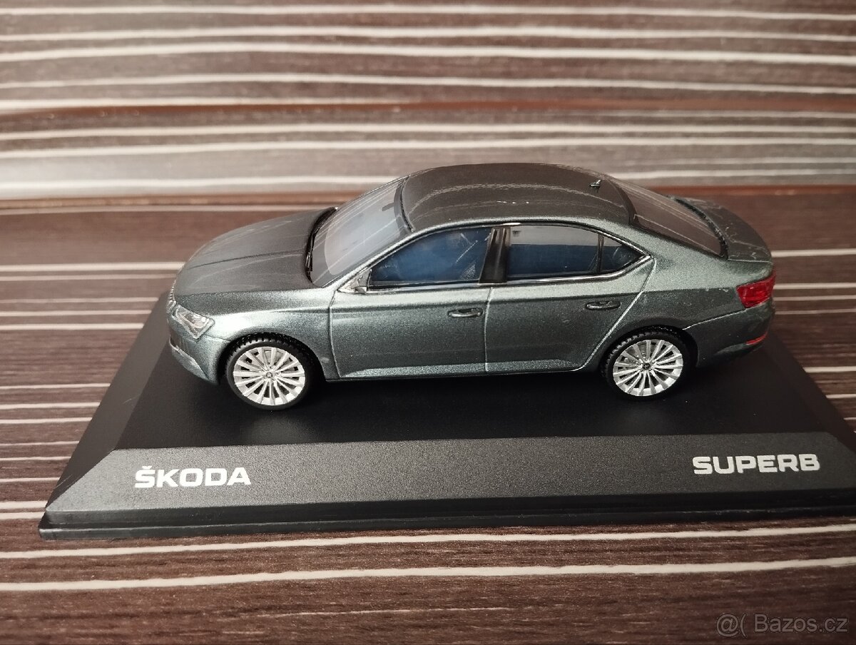 Škoda Superb III 1:43 Norev
