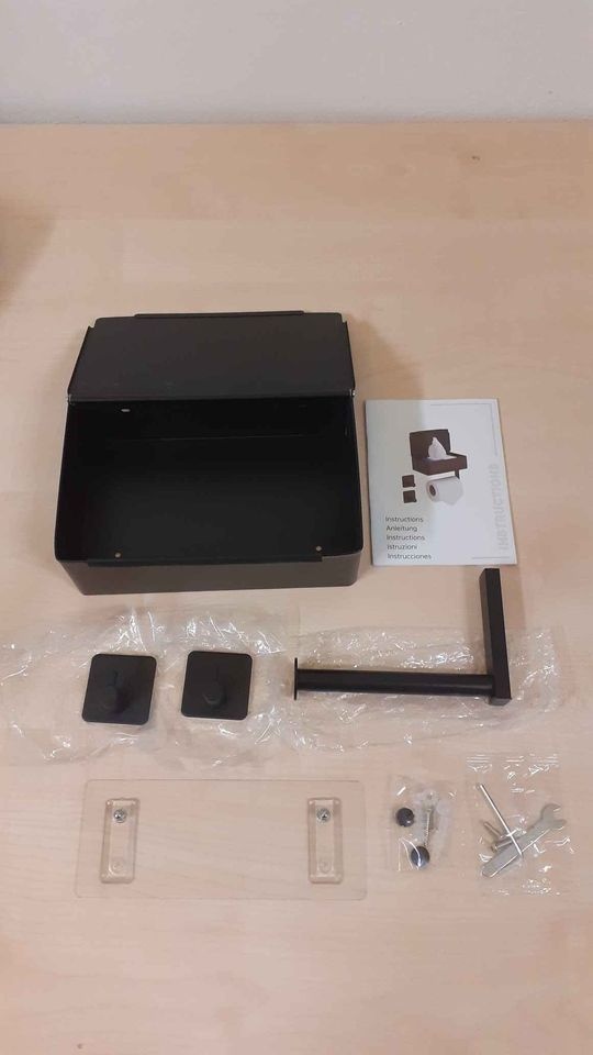 Držák na toaletní papír se schránkou na utěrky