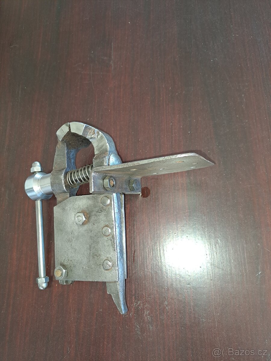 Prodám kovářský svěráček