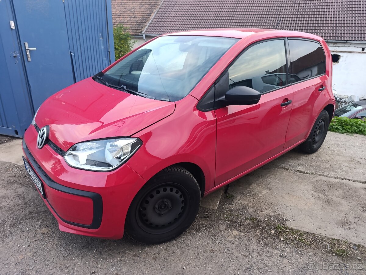 Pronájem vozů- CAR RENT