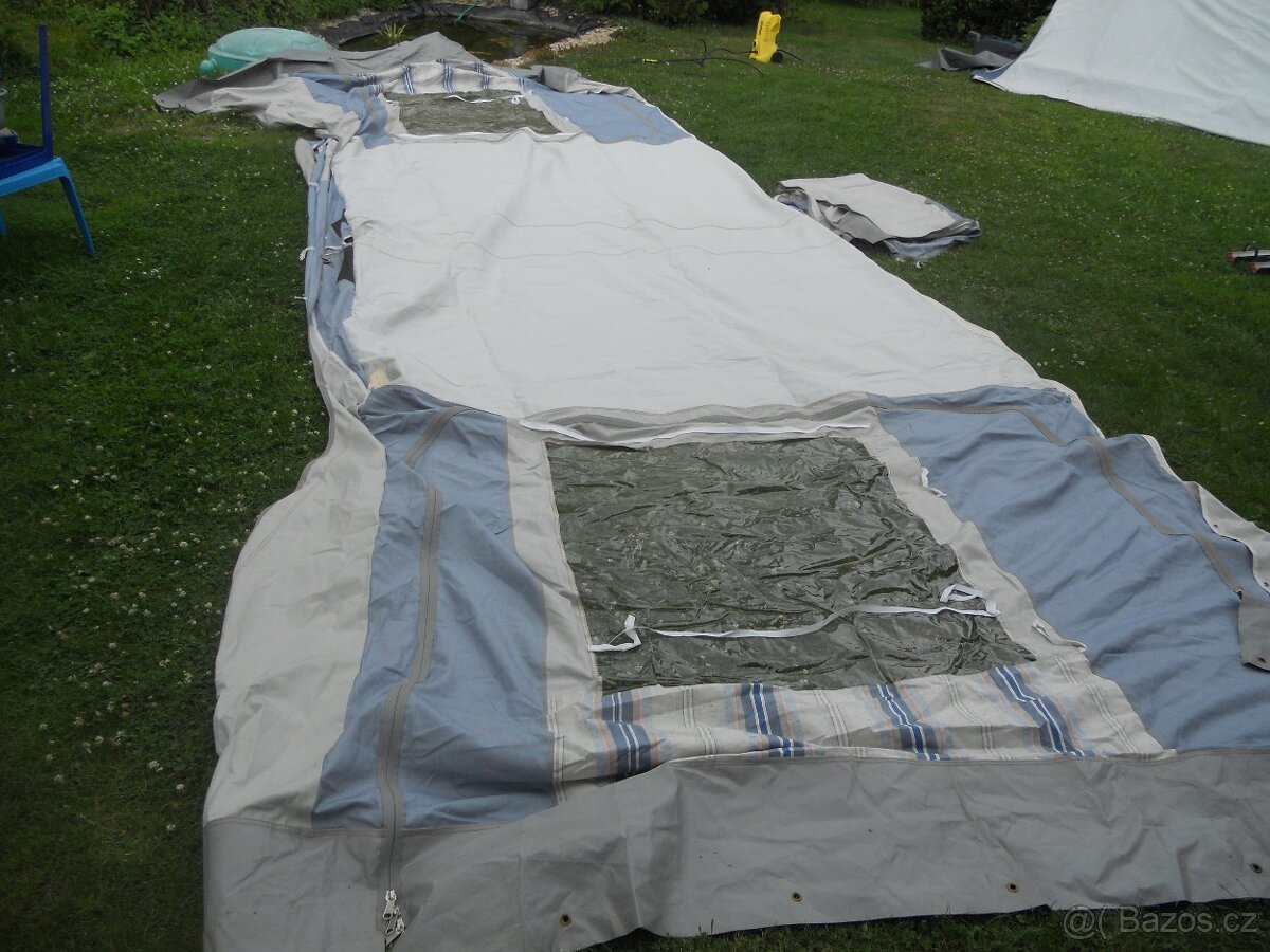 Předstan ke karavanu