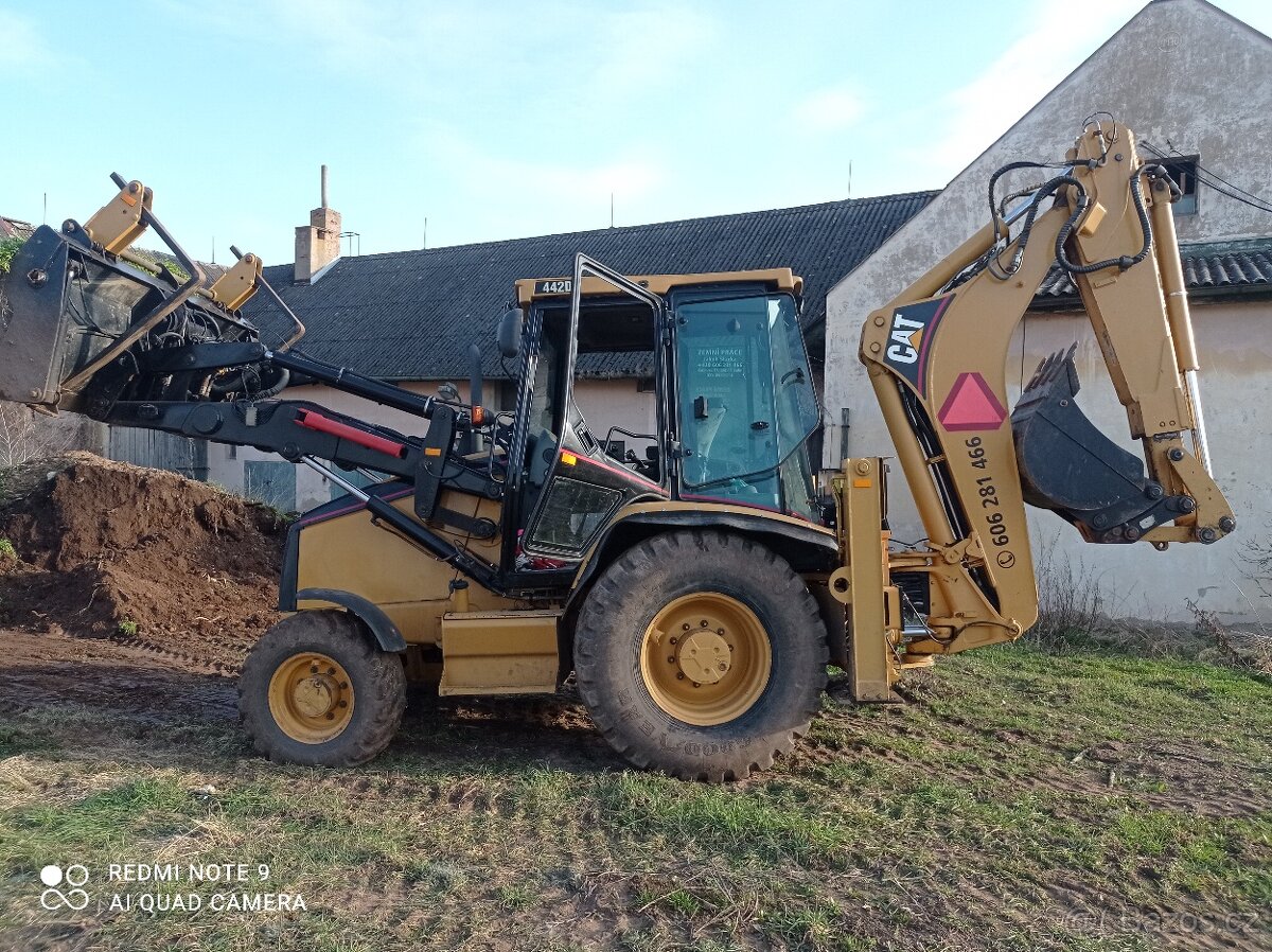 Práce Traktorbagrem