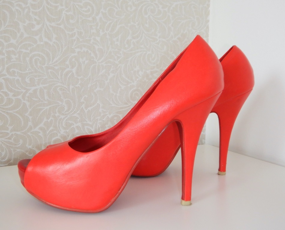 Červené lodičky na platformě, vel. 38