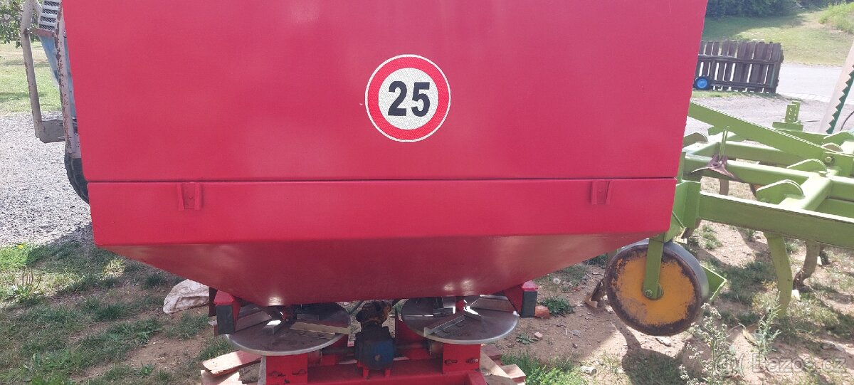 Rozmetadlo hnojiv jarmet