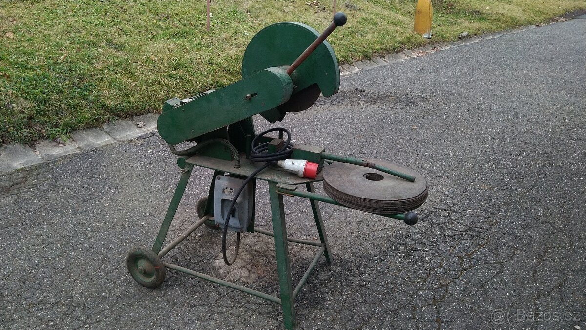 Kotoučová pila na kov