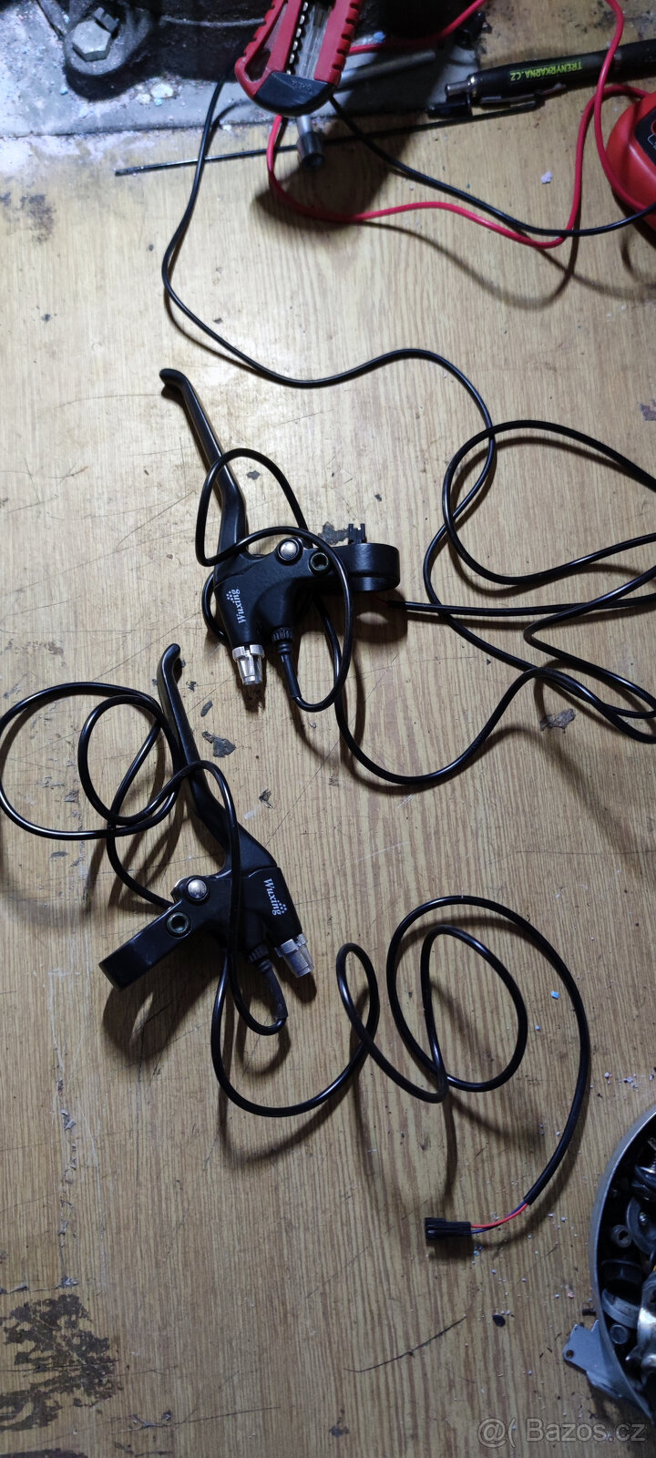 Brzdové páky se senzorem pro elektrokola