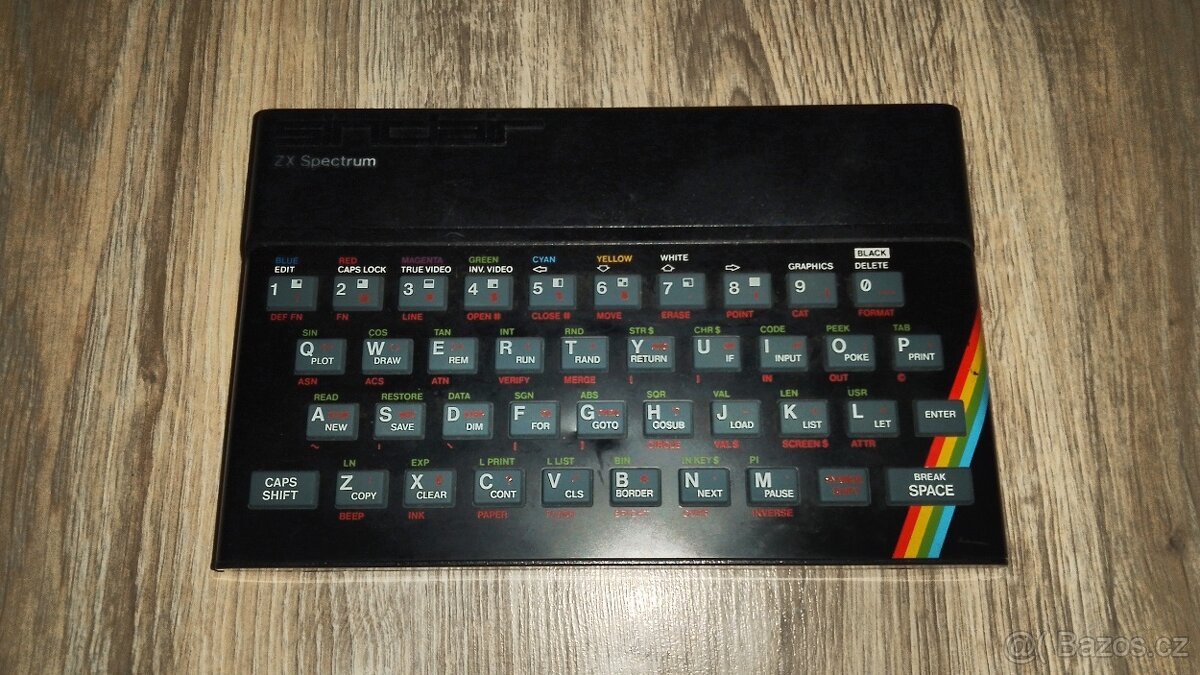 Nabízím počítač Zx Spectrum a příslušenství .