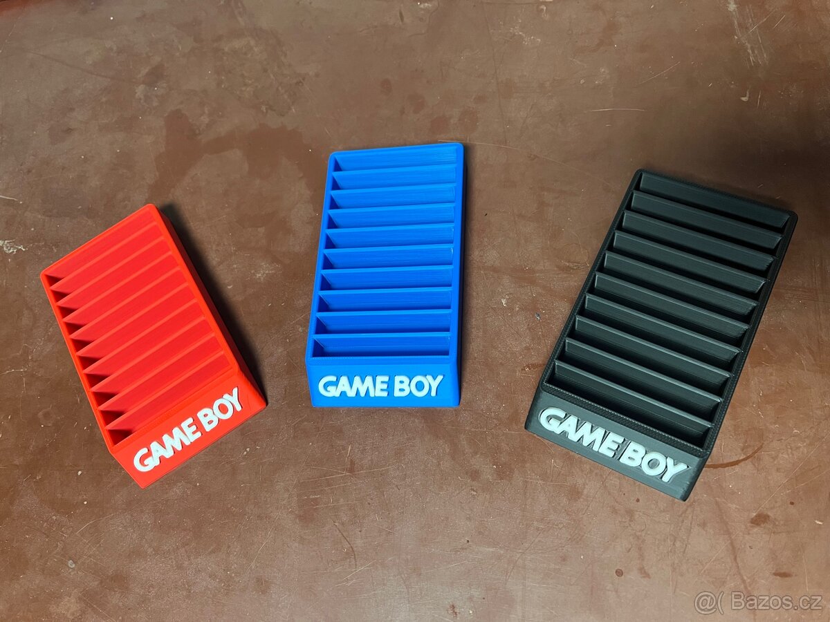 Stojánek, stojan na hry Game boy
