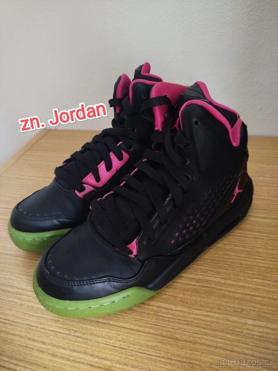 Boty Jordan, velikost 38